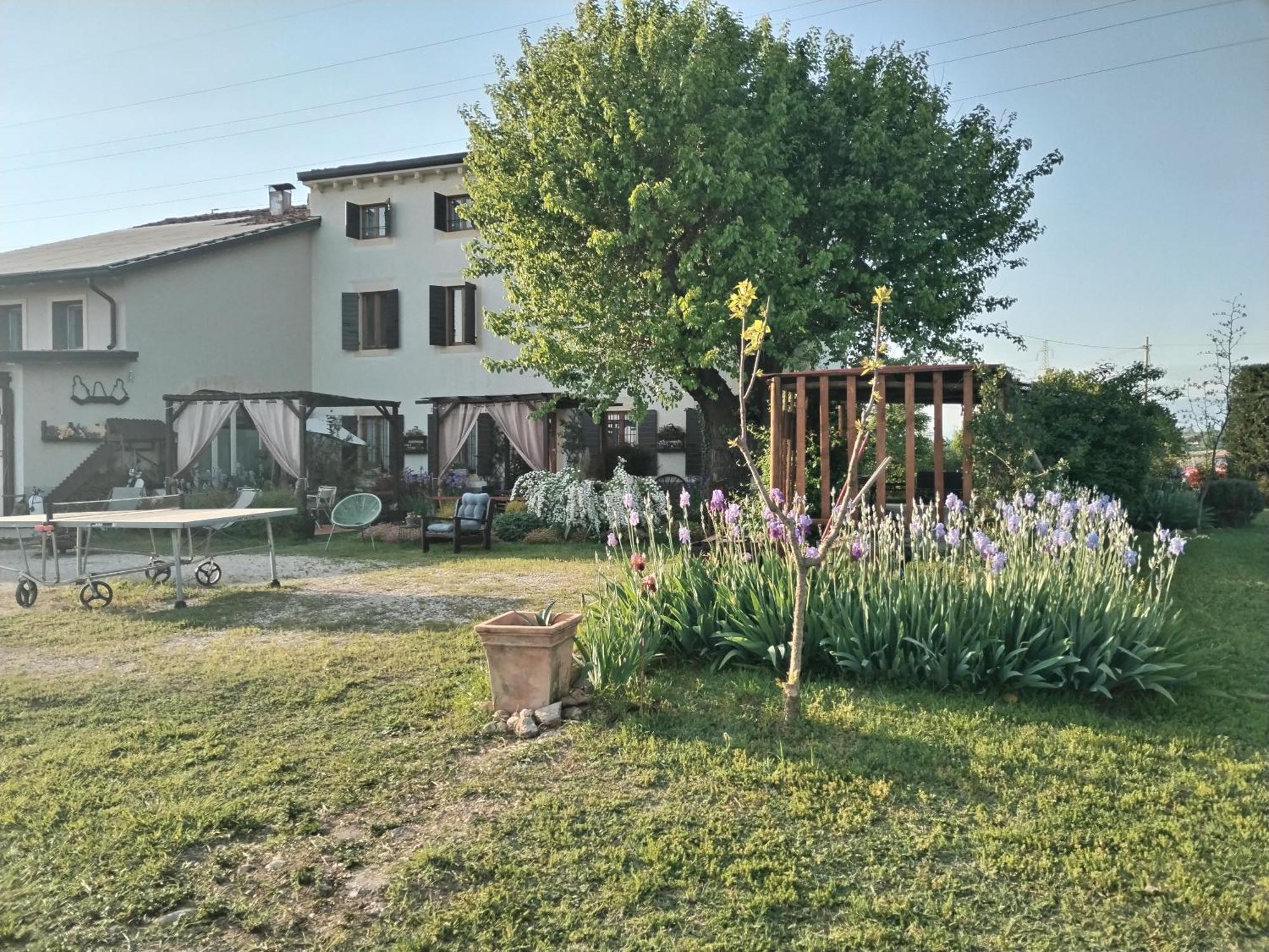 Bed and Breakfast Ca' Blanca Castelnuovo del Garda Exterior foto